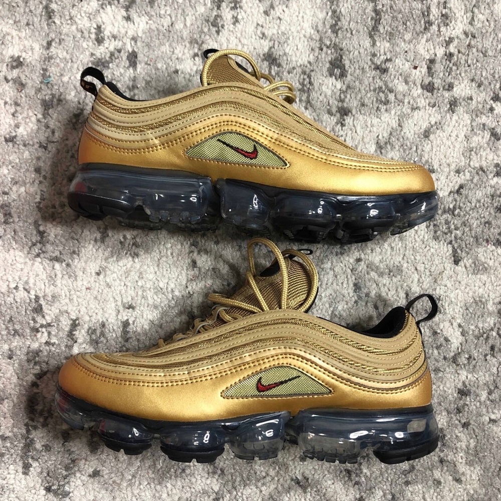 Air Vapormax 97 ‘Metallic Gold’